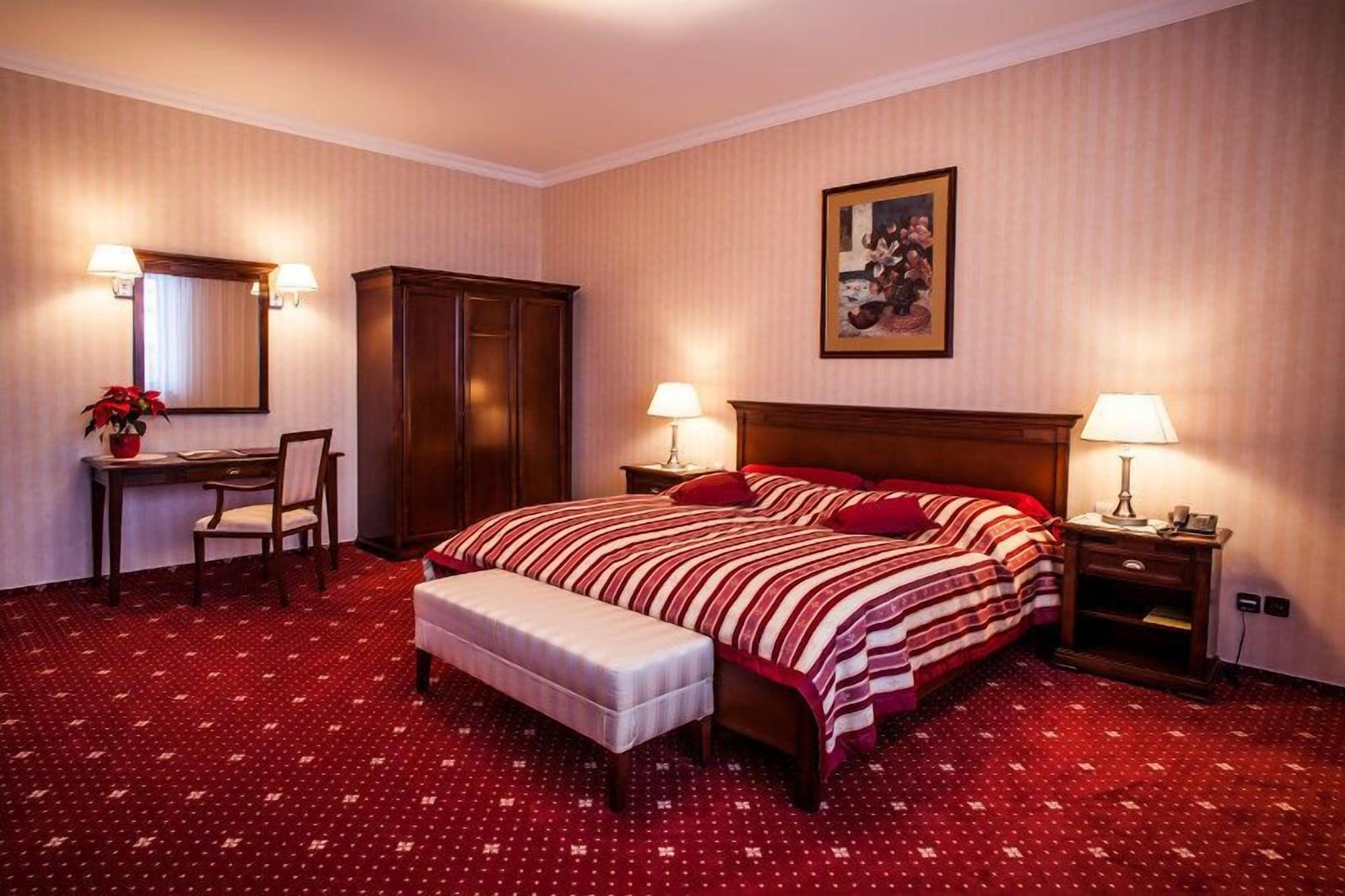 Grand Hotel Bellevue วิสโซเค ดาตรี ภายนอก รูปภาพ