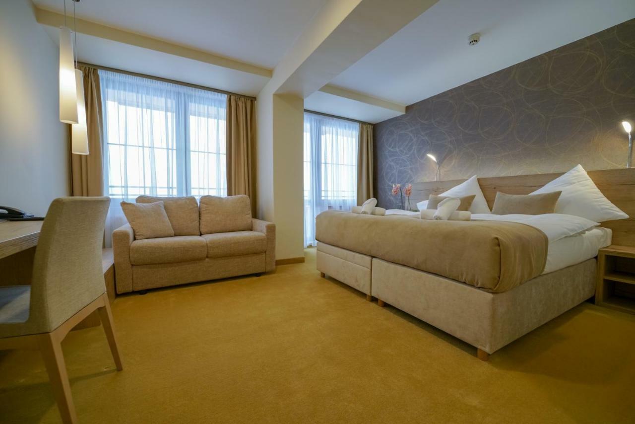 Grand Hotel Bellevue วิสโซเค ดาตรี ภายนอก รูปภาพ