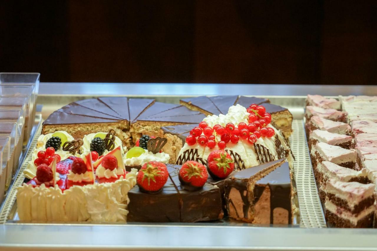 Grand Hotel Bellevue วิสโซเค ดาตรี ภายนอก รูปภาพ